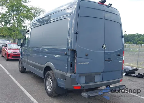 2018 Mercedes-Benz Sprinter 2500 Standard Roof V6 z USA, uszkodzony, nr VIN WD3PE7CDXJP648066